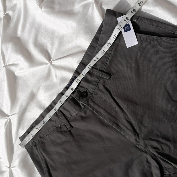 Gap Khaki Factory Sz 36 Grey Lived In Shorts. - Picture 9 of 17
